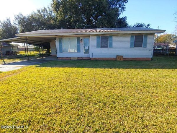 811 W Saint Mary Street, Abbeville, LA 70510