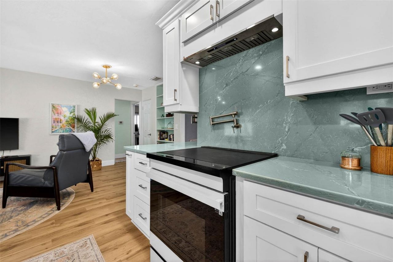 6489 28th Avenue N, Saint Petersburg, FL 33710 Photo