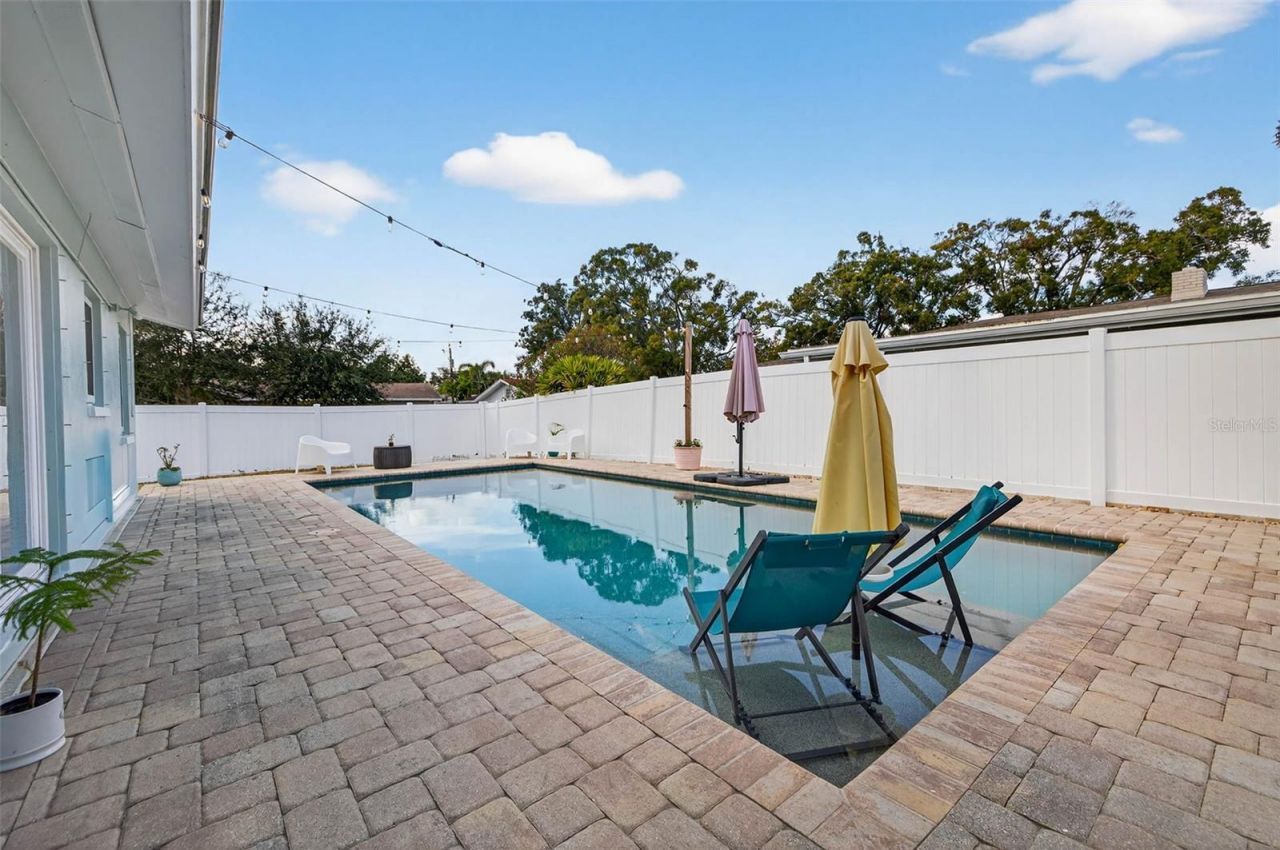 6489 28th Avenue N, Saint Petersburg, FL 33710 Photo