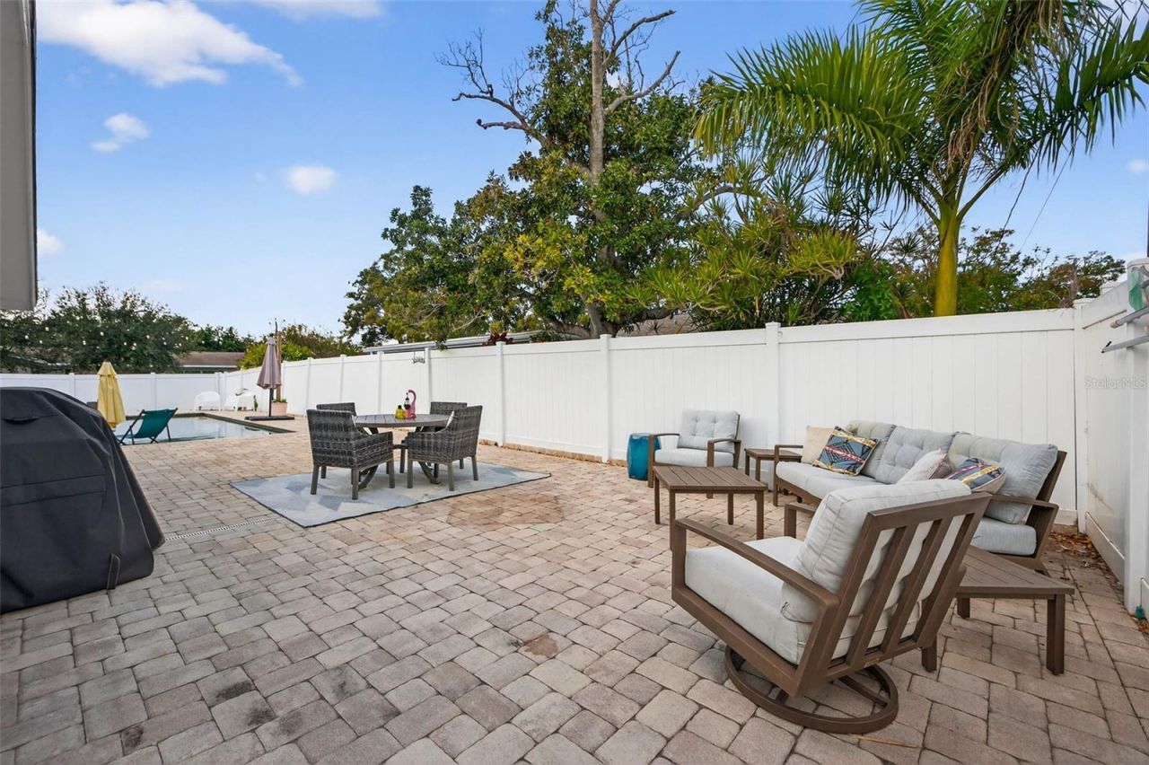 6489 28th Avenue N, Saint Petersburg, FL 33710 Photo