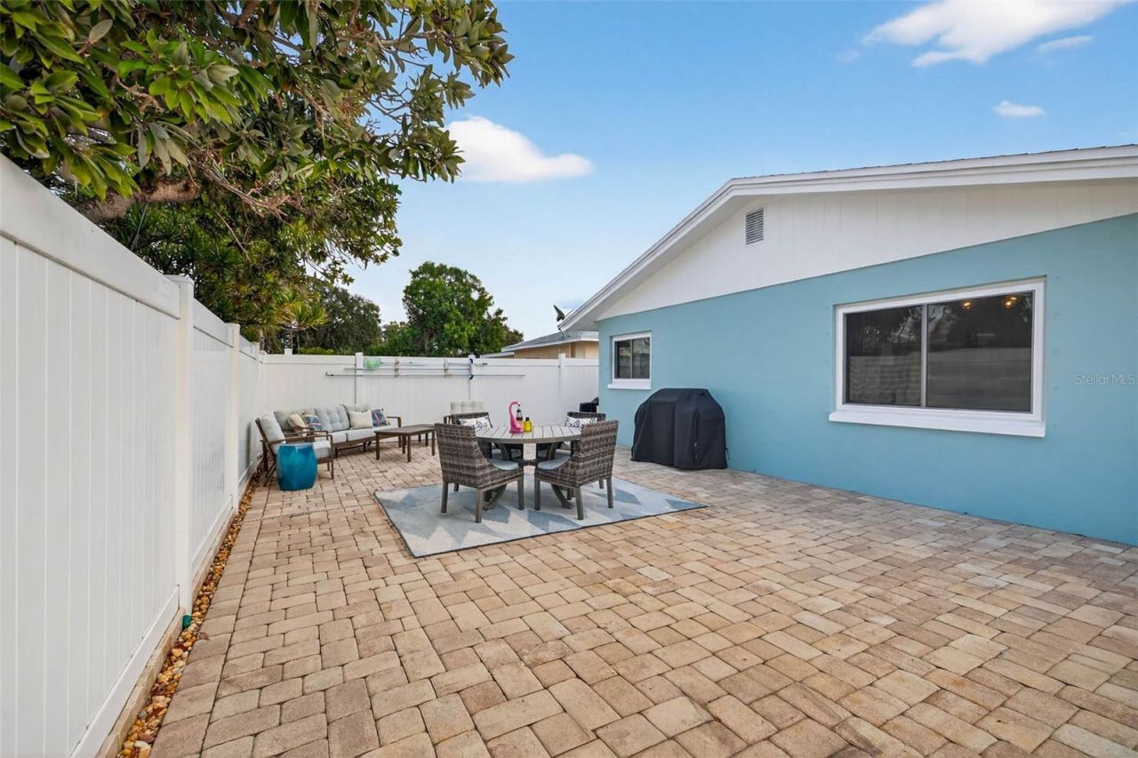 6489 28th Avenue N, Saint Petersburg, FL 33710 Photo