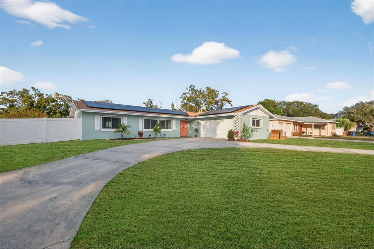 6489 28th Avenue N, Saint Petersburg, FL 33710 Photo