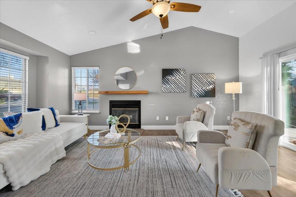 4639 W Saginaw Way, Fresno, CA 93722 Main Photo