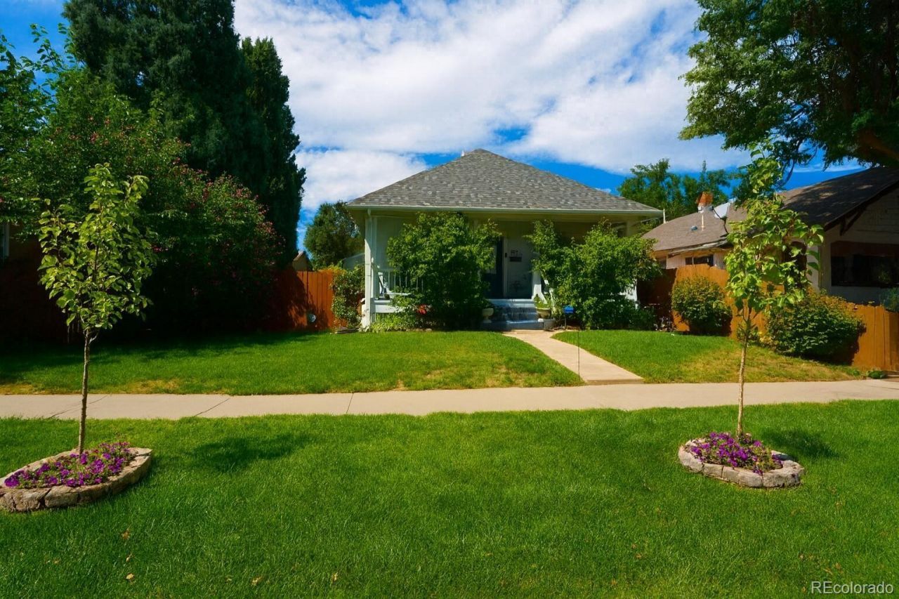 1933 Carteret Avenue, Pueblo, CO 81004 Main Photo