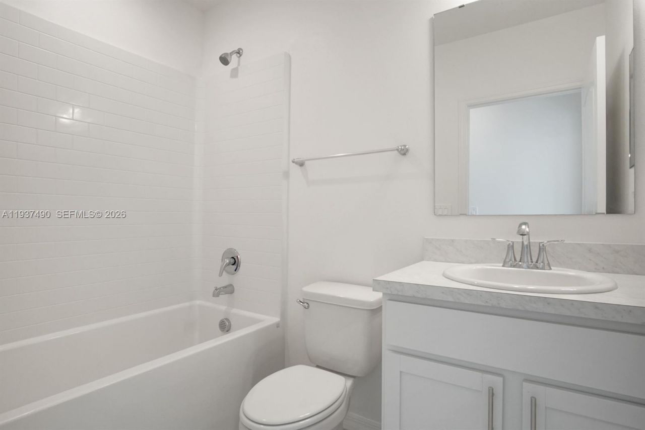 811 SE Seahouse Dr, Port Saint Lucie, FL 34983 Photo