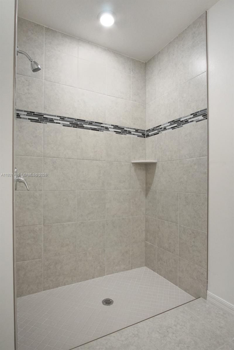 811 SE Seahouse Dr, Port Saint Lucie, FL 34983 Photo