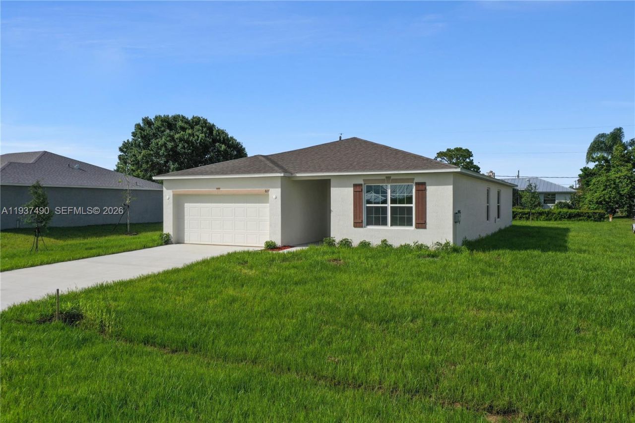811 SE Seahouse Dr, Port Saint Lucie, FL 34983 Photo