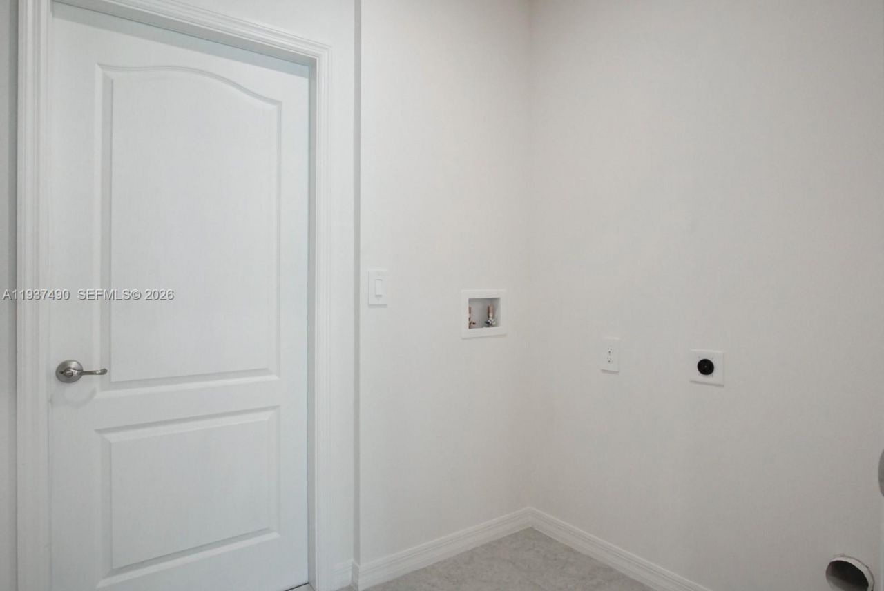 811 SE Seahouse Dr, Port Saint Lucie, FL 34983 Photo