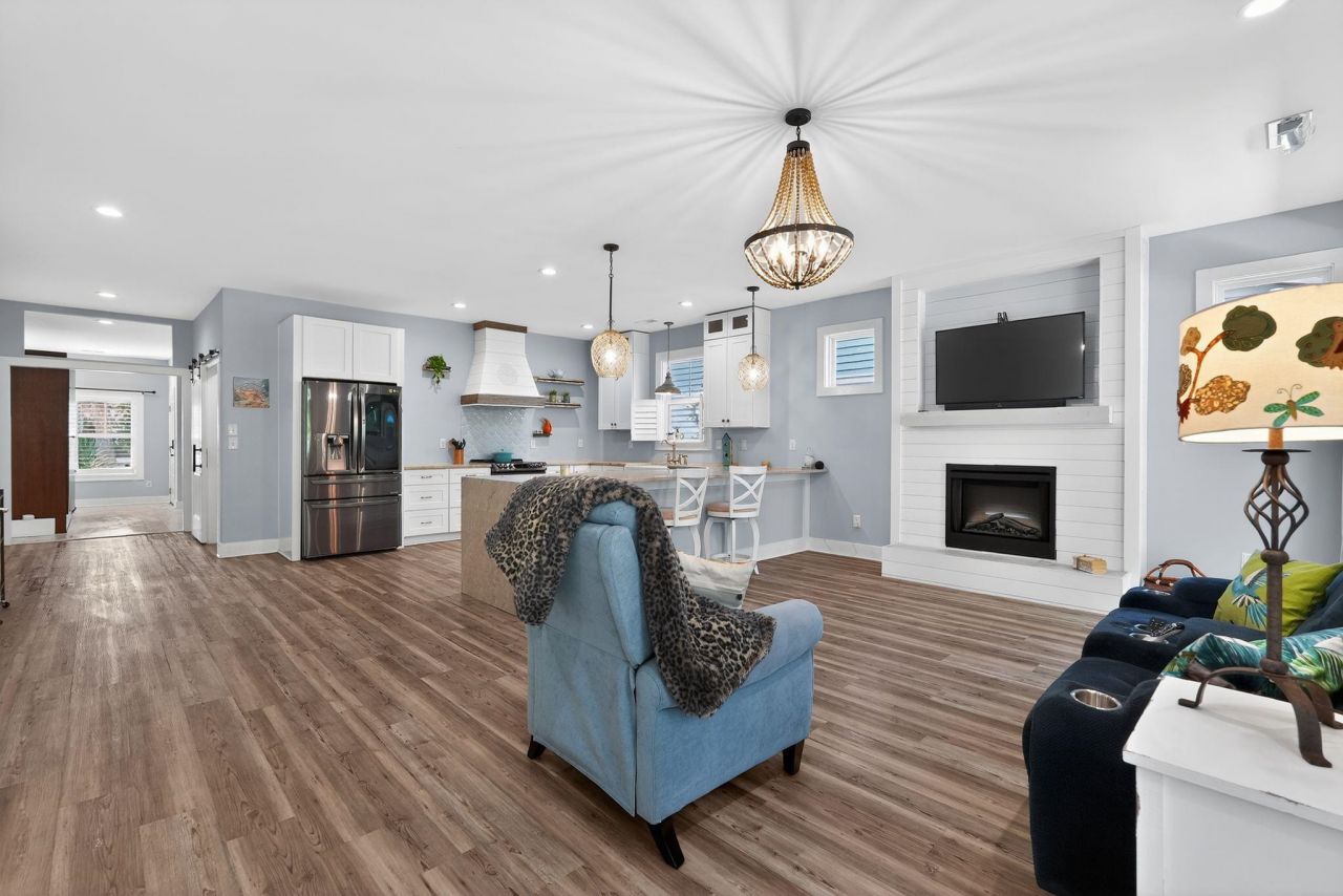 2127 Lexington Circle Photo 14