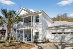 2127 Lexington Circle photo 4