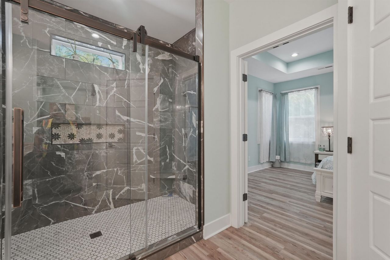 2127 Lexington Circle Photo 25