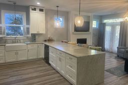 2127 Lexington Circle photo 4