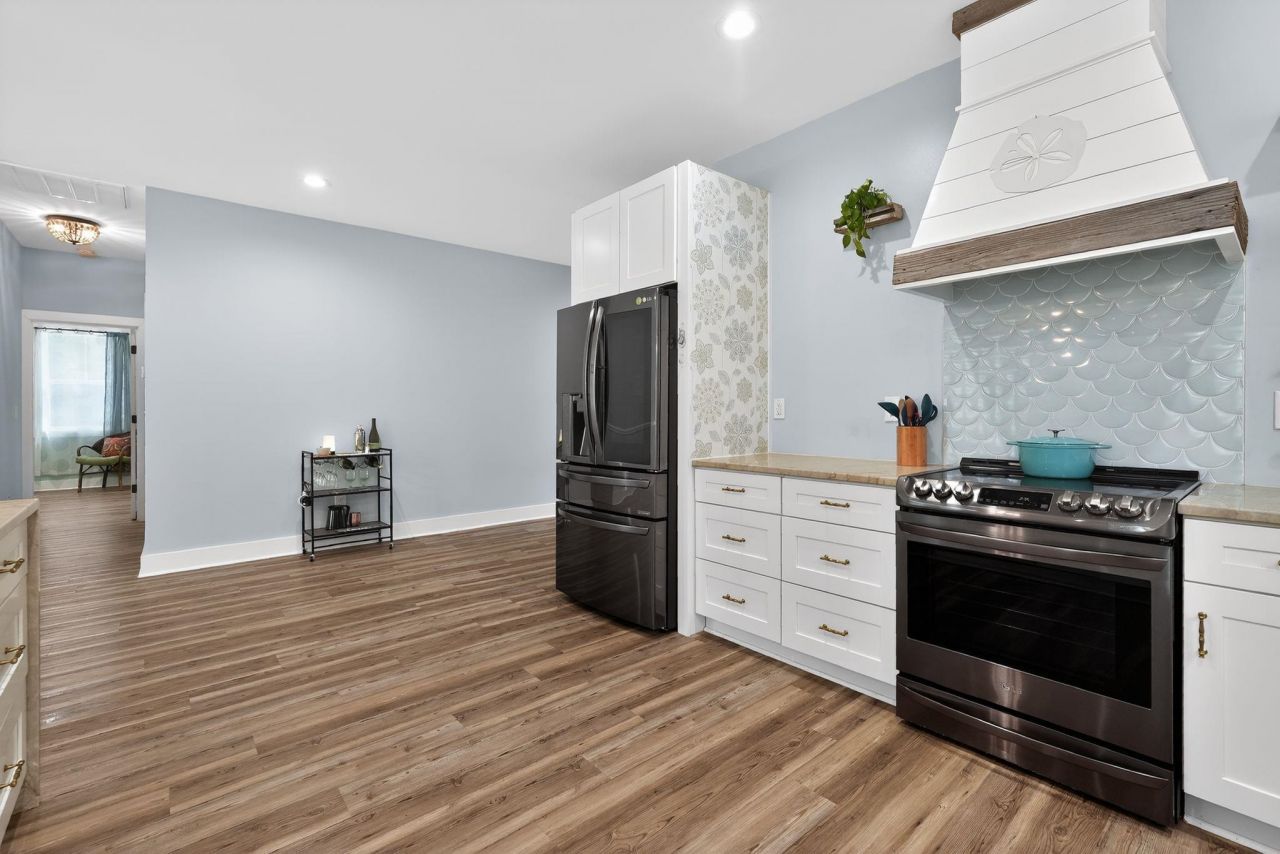 2127 Lexington Circle Photo 7