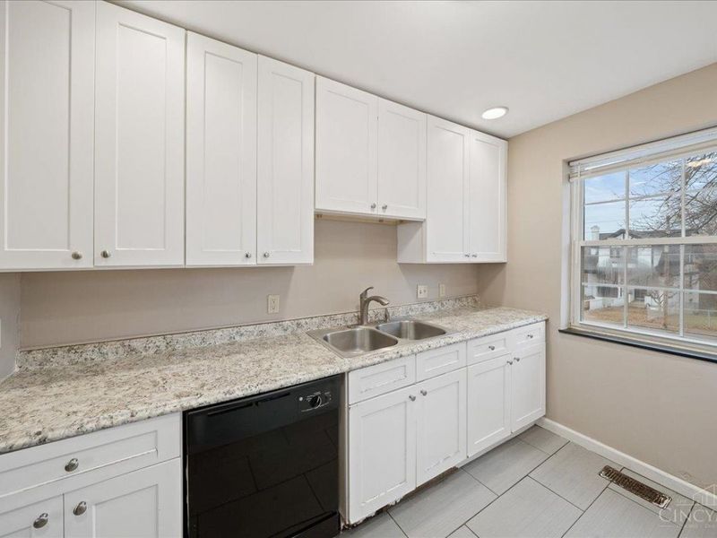 578 Rosemont Avenue, Cincinnati, OH 45205 Photo 6