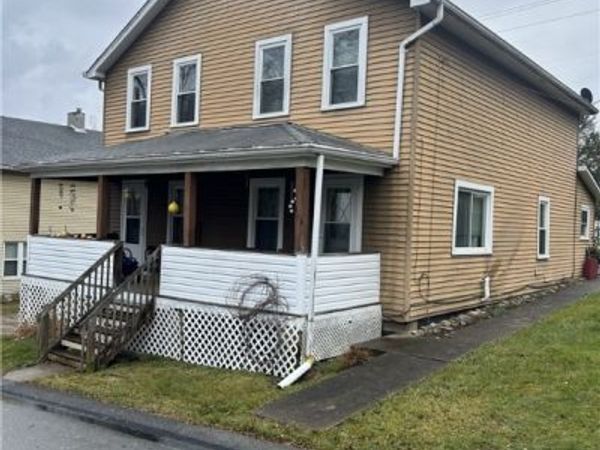 160-161 Washington Dr, Indianola, PA 15051