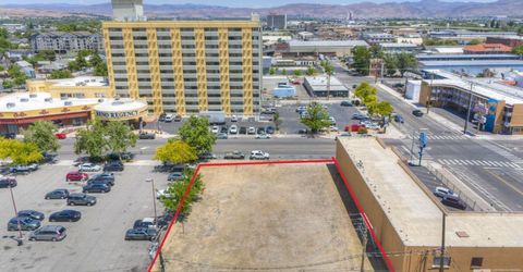 521 Lake Street, Reno, NV 89501 Photo