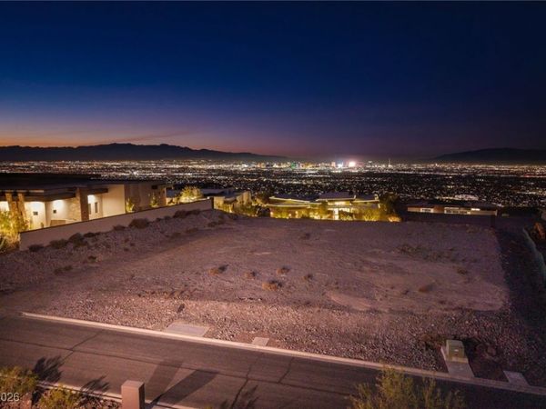 7 Stonecutter Court , Henderson, NV 89012