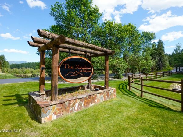 1599 Saddleback DR, Naples, ID 83847
