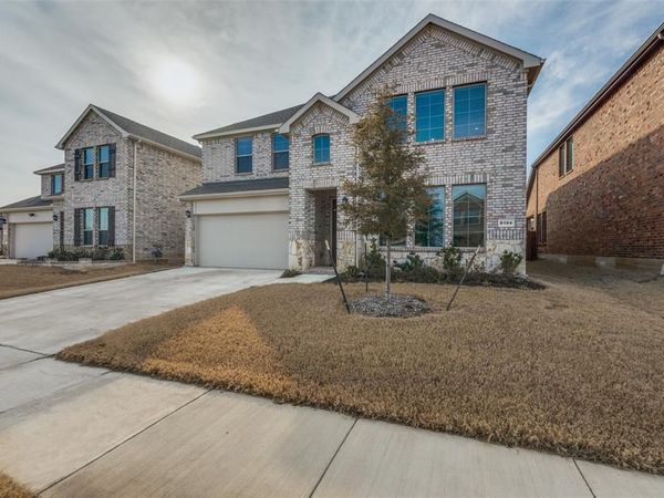 8164 Trudy Lane, Fort Worth, TX 76120