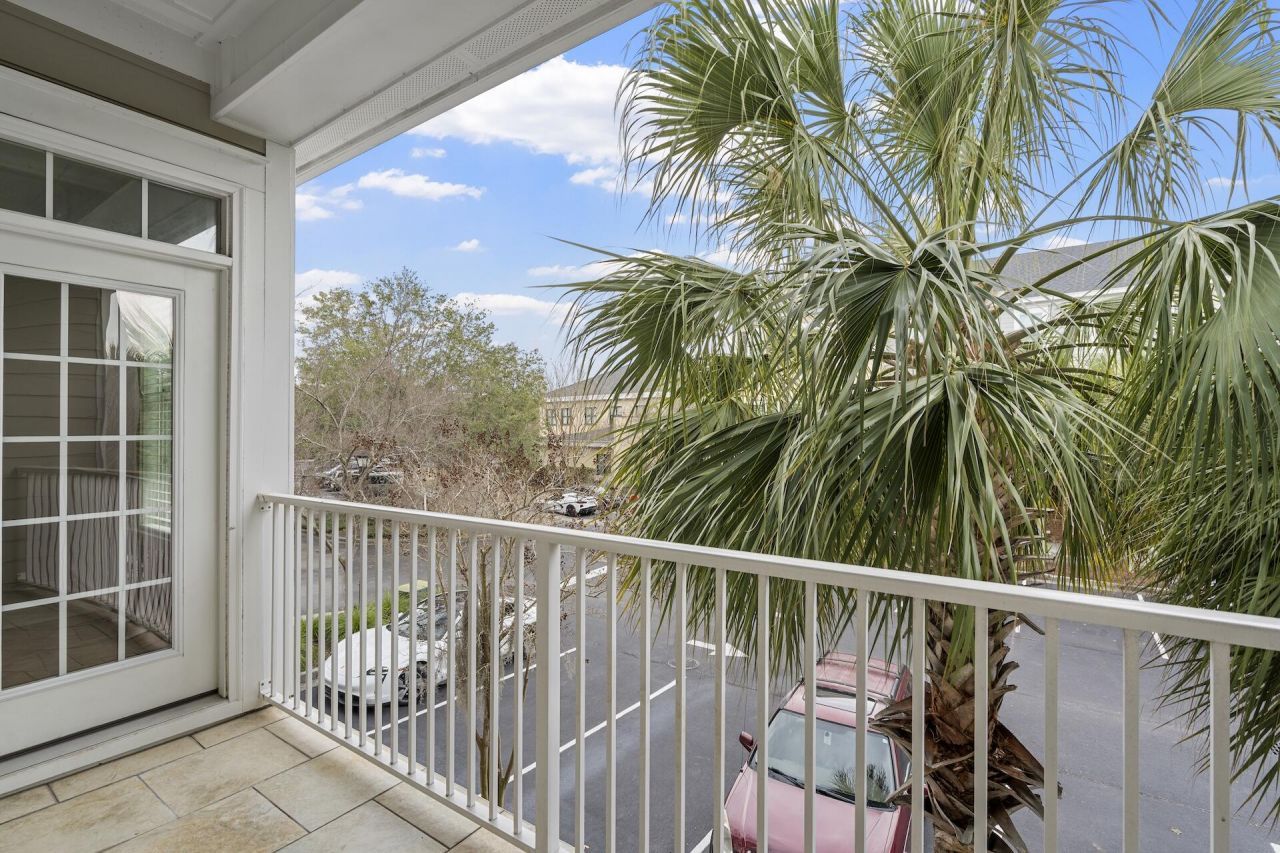 656 Coleman Boulevard Photo 16