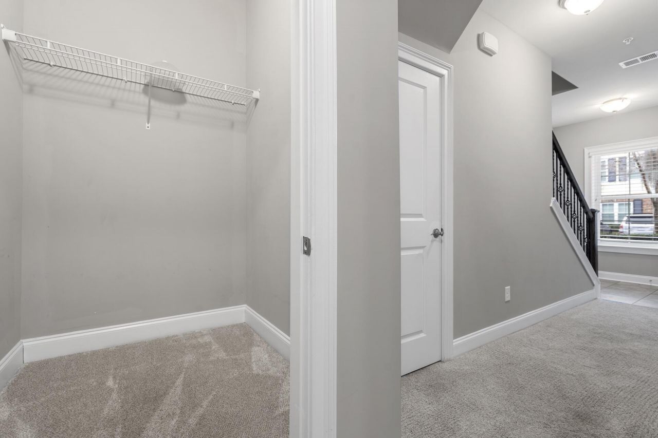 656 Coleman Boulevard Photo 25