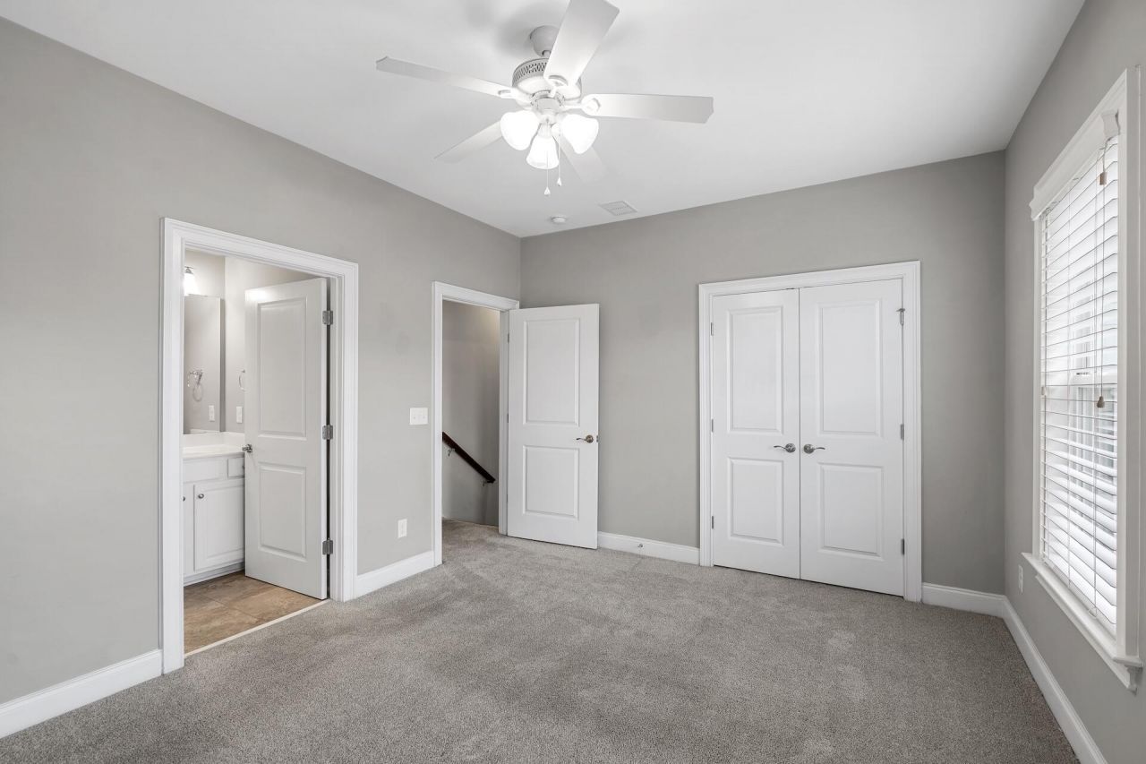 656 Coleman Boulevard Photo 27