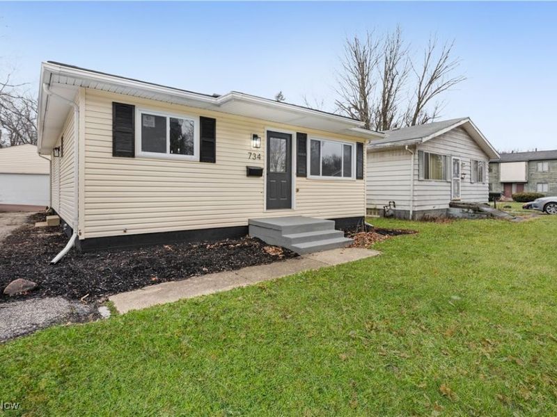 734 Frederick Boulevard, Akron, OH 44320 Photo 2