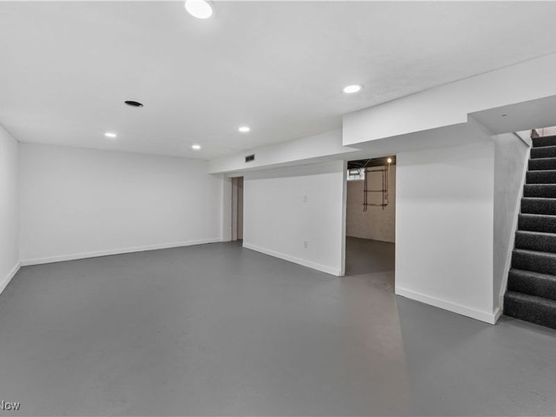 734 Frederick Boulevard, Akron, OH 44320 Photo 20