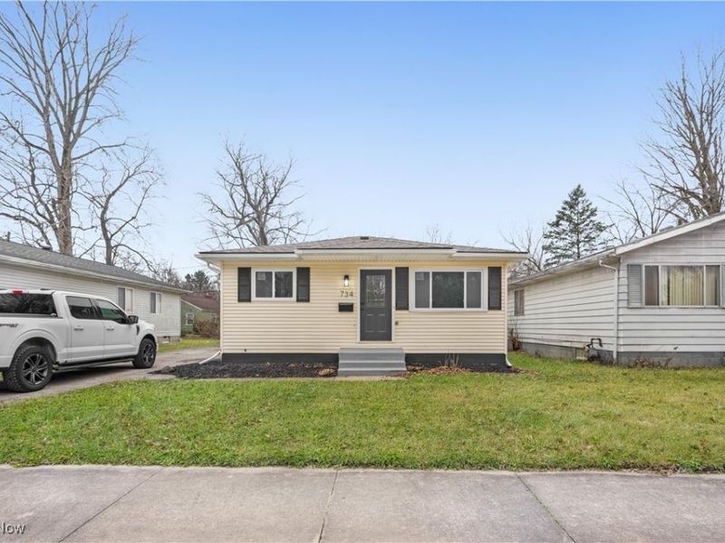 734 Frederick Boulevard, Akron, OH 44320 Photo 3