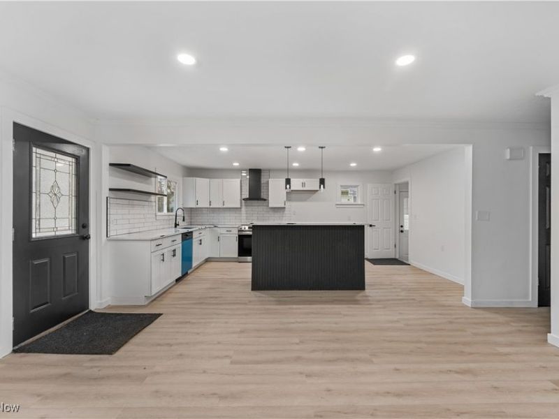 734 Frederick Boulevard, Akron, OH 44320 Photo 4