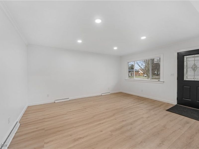 734 Frederick Boulevard, Akron, OH 44320 Photo 5