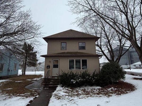 402 E Flynn Street, Redwood Falls, MN 56283