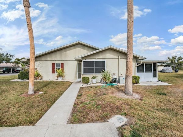 1905 CANTERBURY LANE, Unit 17, SUN CITY CENTER, FL 33573