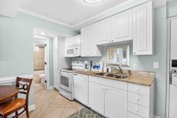 14290 Ocean Hwy. photo 4