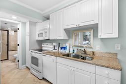 14290 Ocean Hwy. photo 4