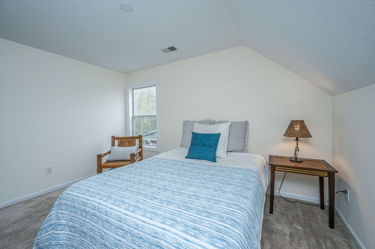 3200 Queensgate Way Photo 15