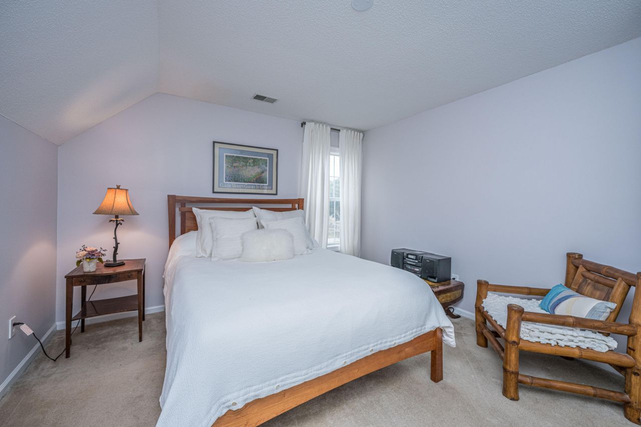 3200 Queensgate Way Photo 19