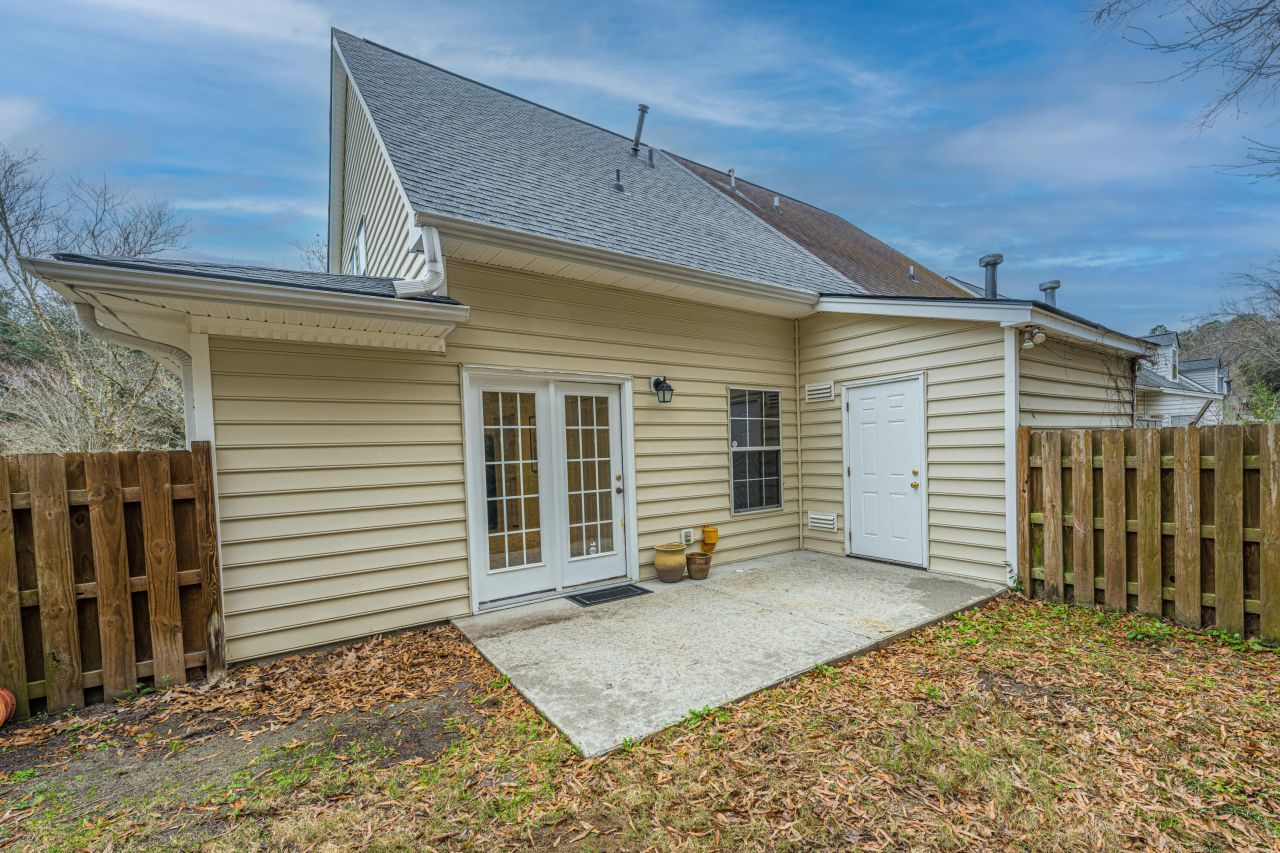 3200 Queensgate Way Photo 24