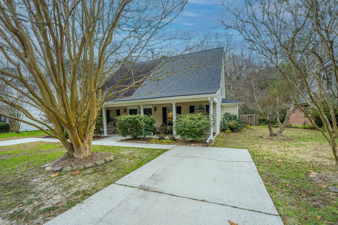 3200 Queensgate Way Photo 27