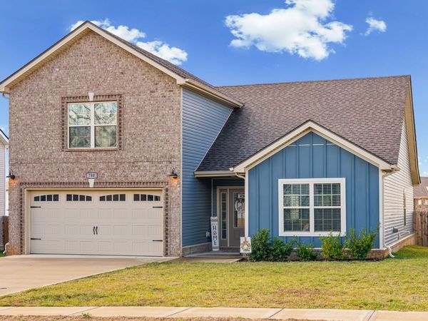 780 Lillian Grace Dr , Clarksville, TN 37043