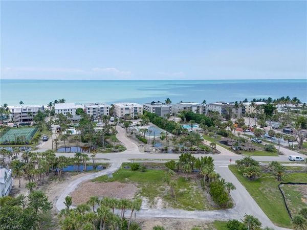 2950 W Gulf DR, SANIBEL, FL 33957