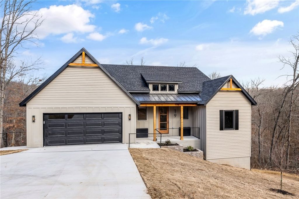 19 Carsphairn Lane, Bella Vista, AR 72715 Main Photo