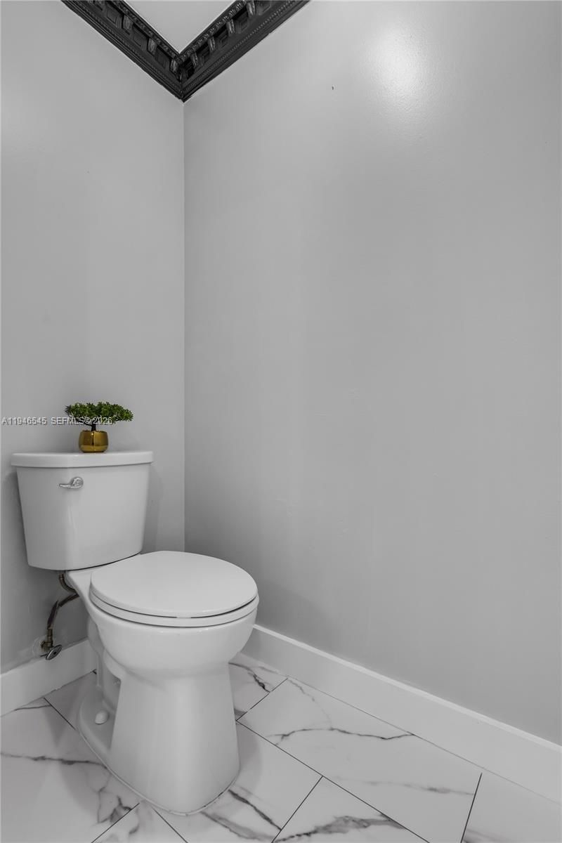 2003 NW 181st Ave, Pembroke Pines, FL 33029 Photo