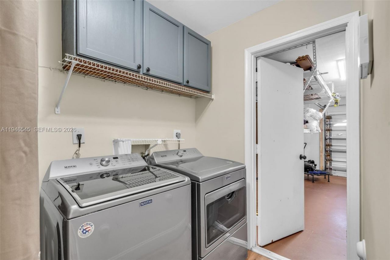 2003 NW 181st Ave, Pembroke Pines, FL 33029 Photo