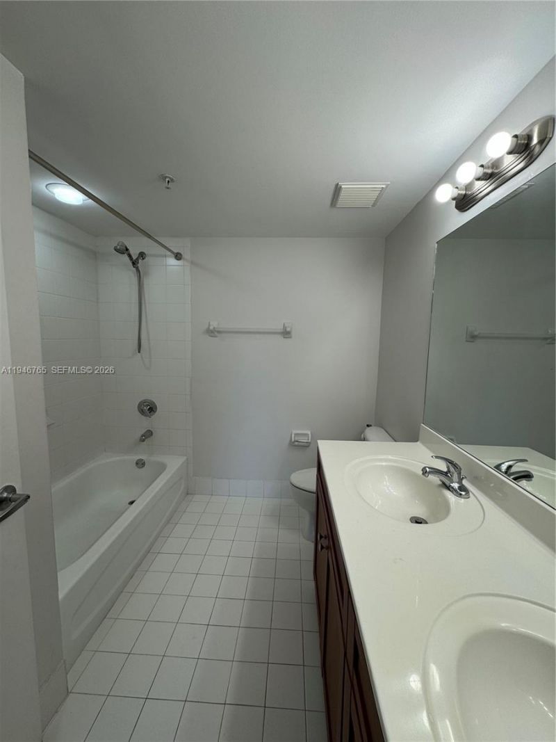 36 NW 6th Ave , Unit 1106, Miami, FL 33128 Photo