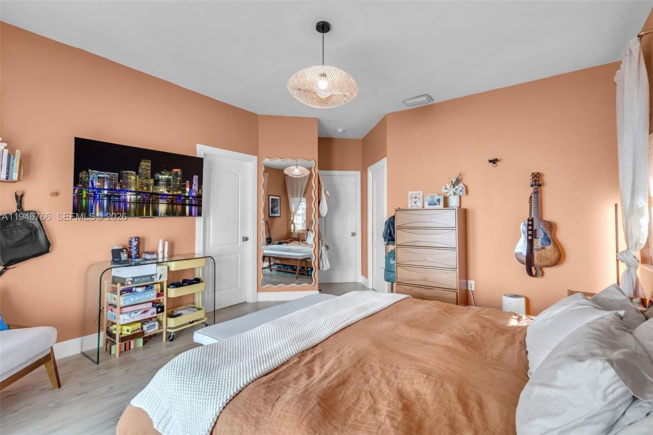 8781 NW 148th Ter, Miami Lakes, FL 33018 Photo