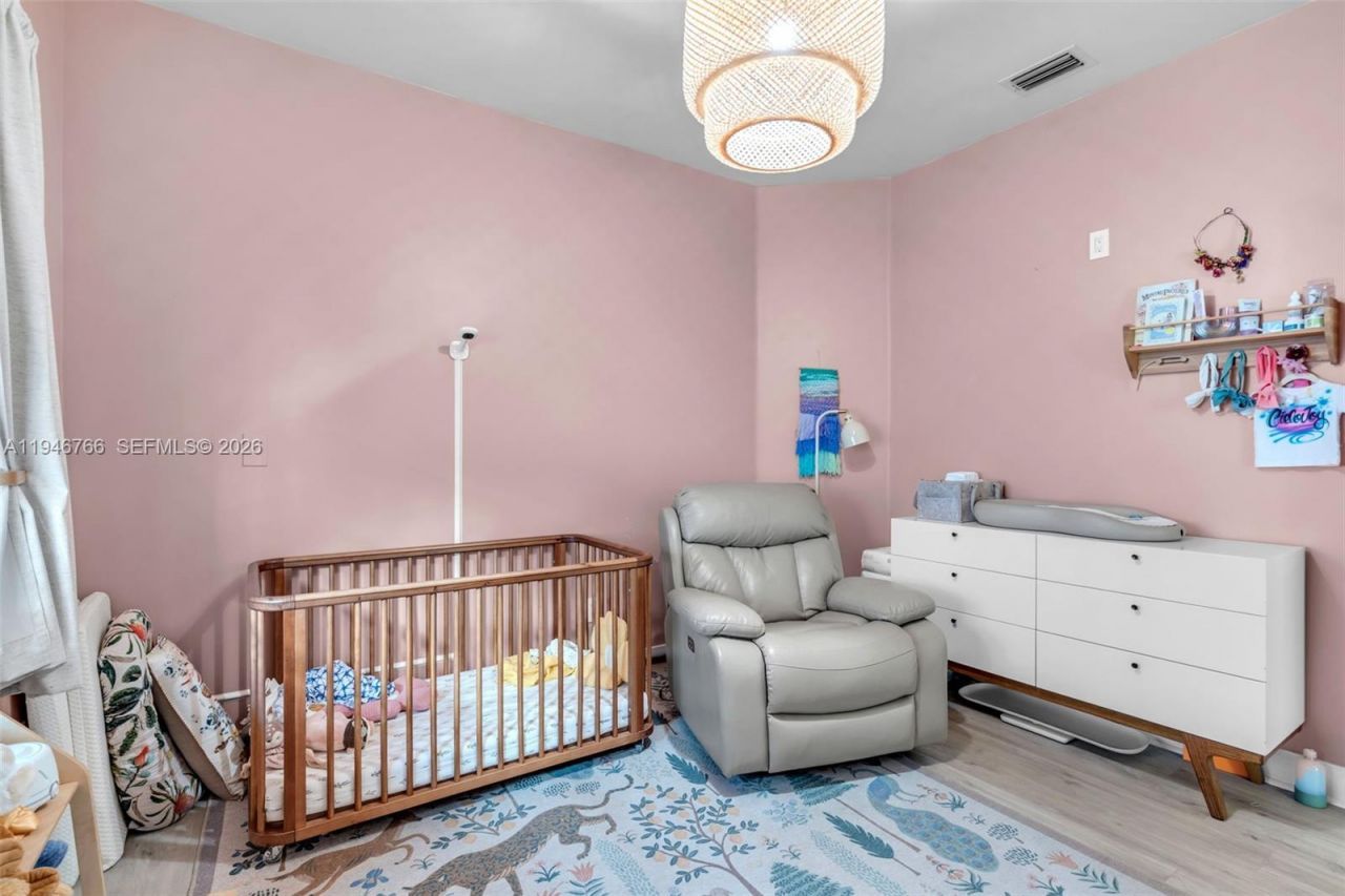 8781 NW 148th Ter, Miami Lakes, FL 33018 Photo