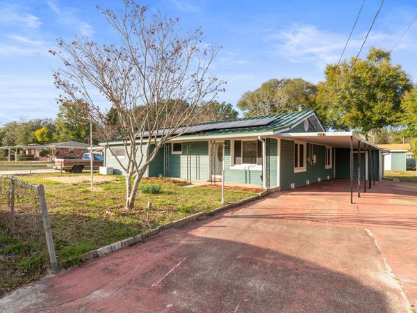 127 NW Holmes Boulevard, Fort Walton Beach, FL 32548