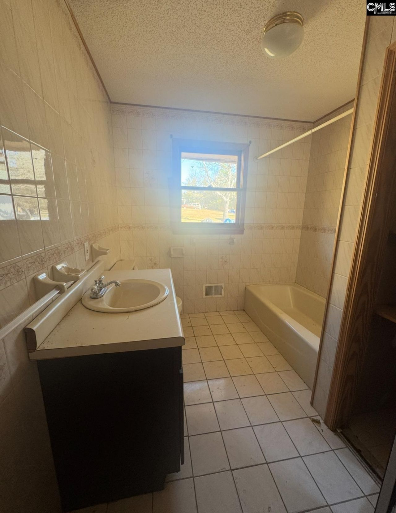 1008 Elizabeth Cofield Road Photo 8