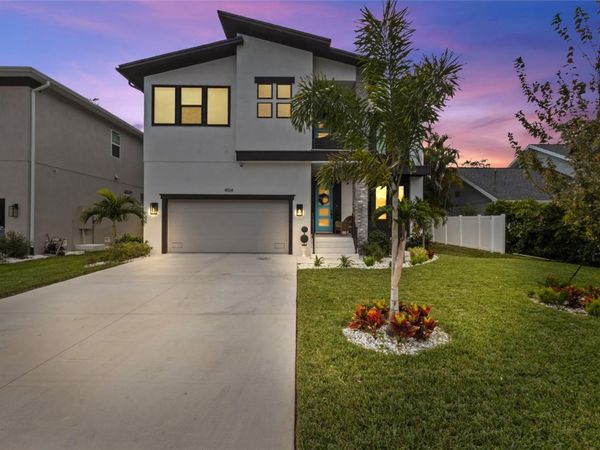 4104 W CLEVELAND STREET, TAMPA, FL 33609